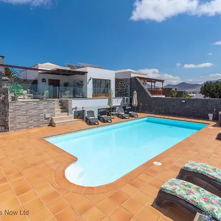 Villa Lobos - Retro Family By Now Playa Blanca (Lanzarote)
